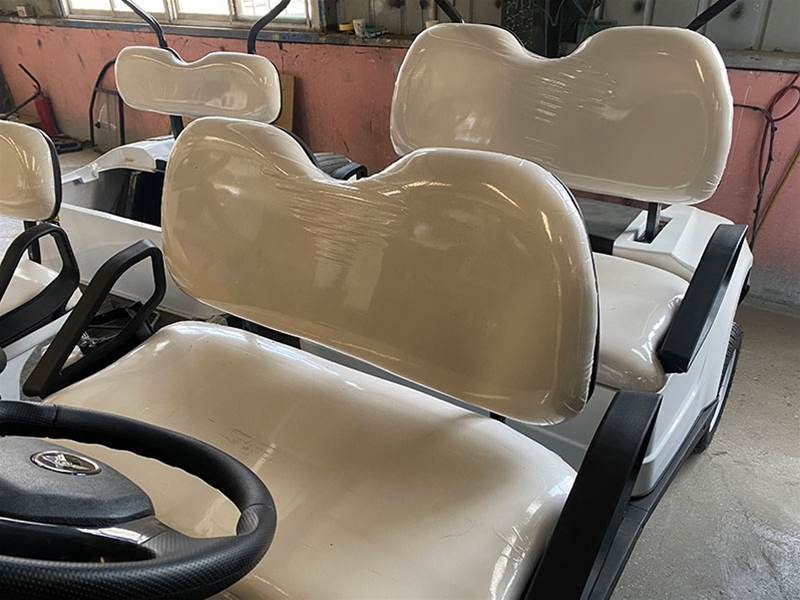 new golf front 2 rows, 4 seats