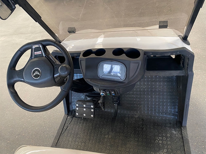 new golf front 2 rows, 4 seats