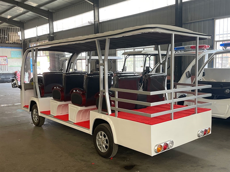 4-row 11 seat bus with luggage box