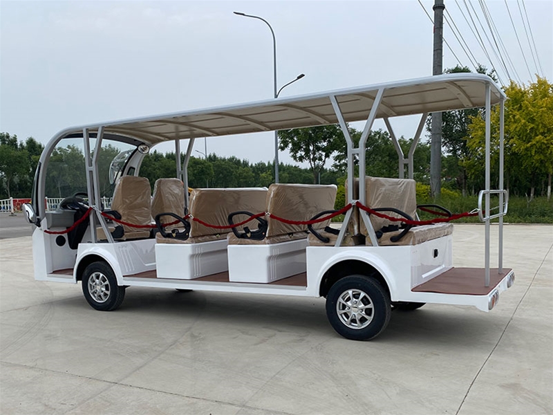 4-row 11 seat bus